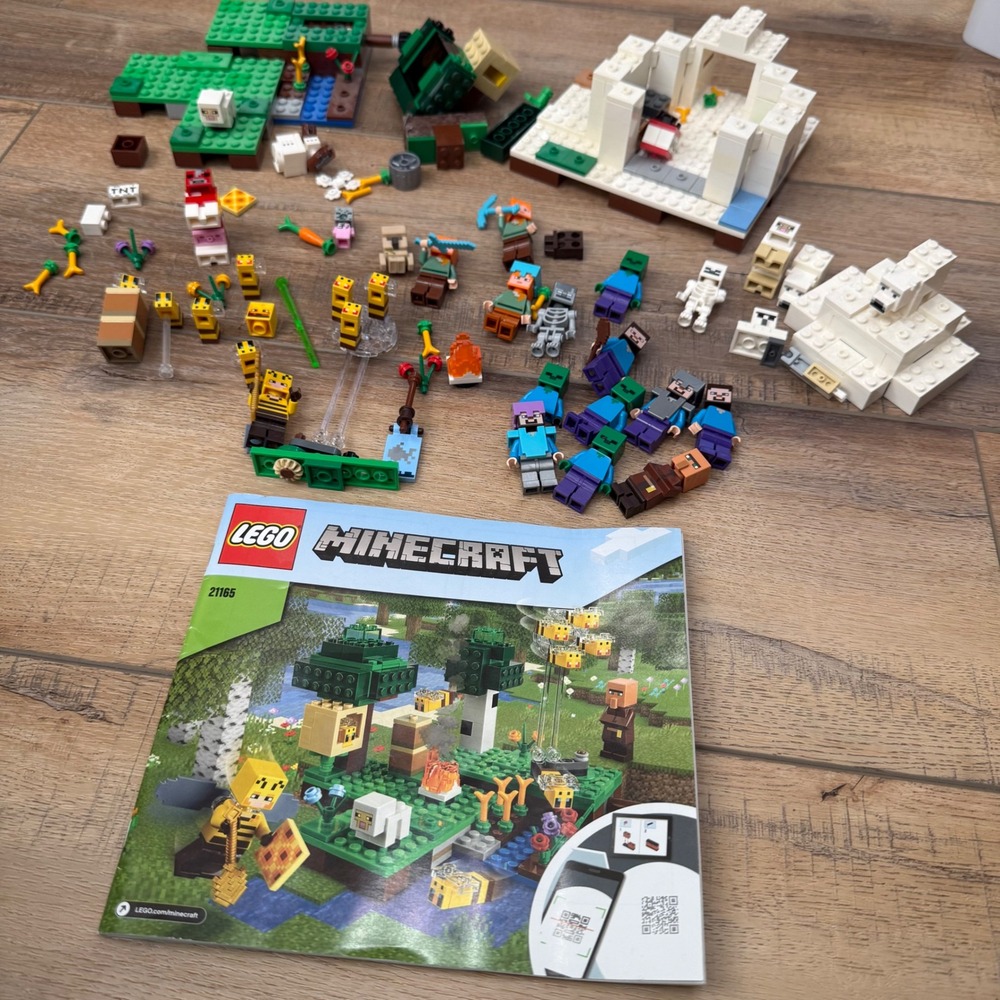 LEGO Minecraft Mixed Collection Random Builds Polar Igloo Bee Farm Mushroom Farm